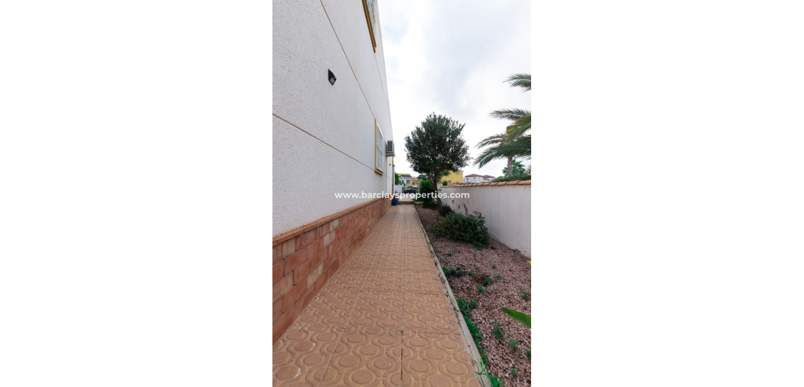 Resale - Reihenhaus - Urb. La Marina