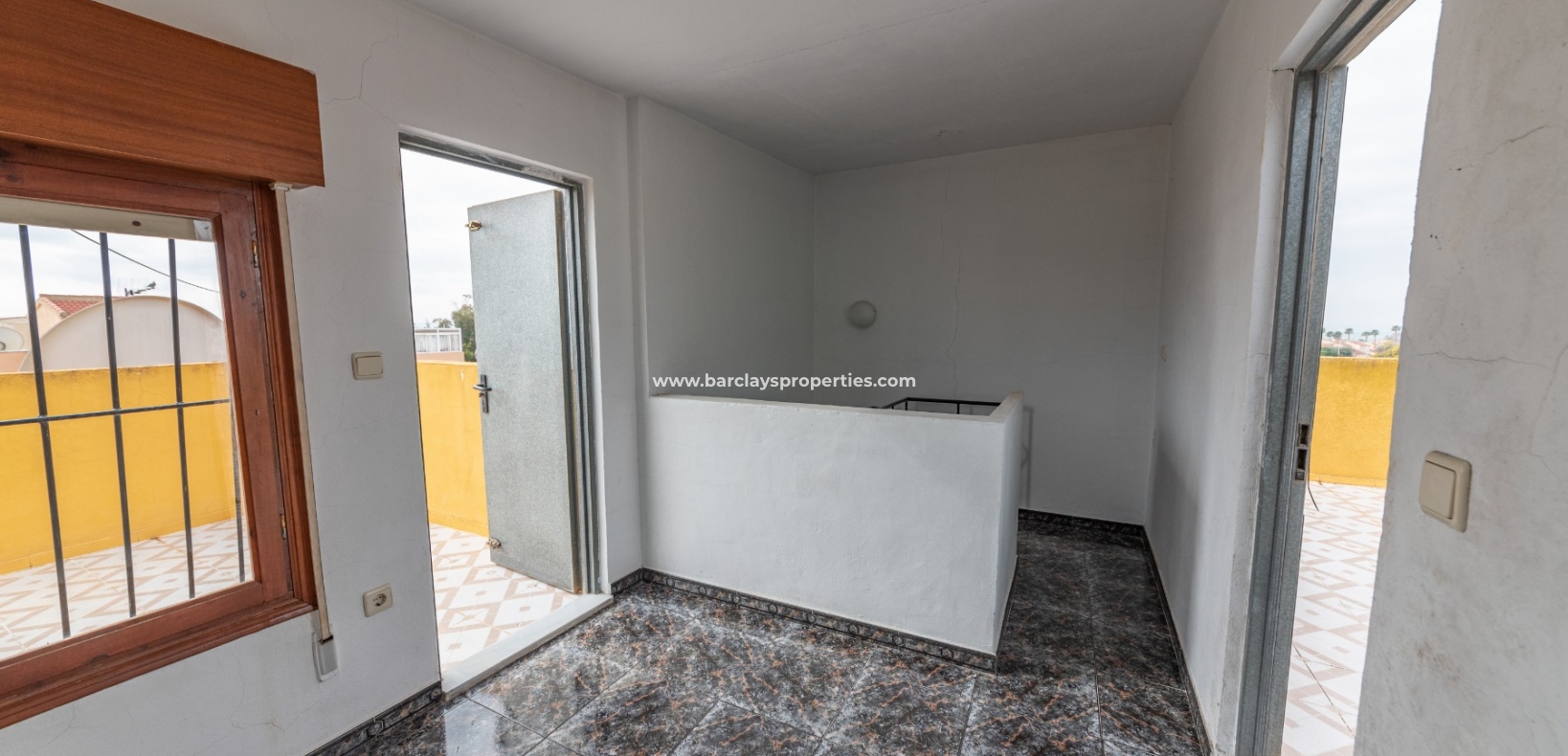 Resale - Reihenhaus - Urb. La Marina