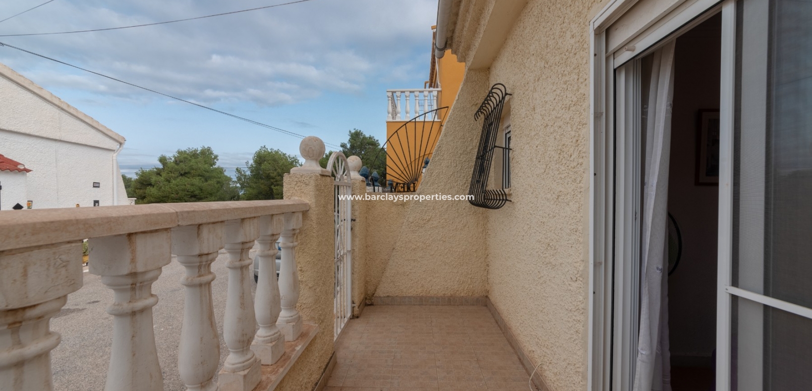 Resale - Reihenhaus - Urb. La Marina