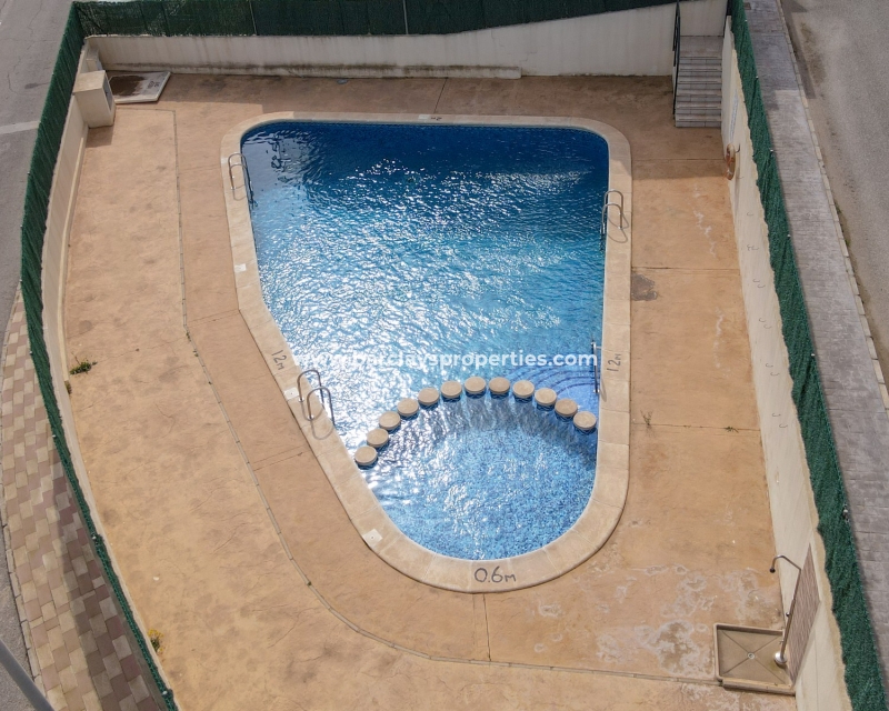 Resale - Reihenhaus - Urb. La Marina