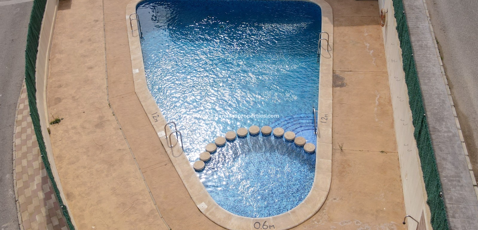 Resale - Reihenhaus - Urb. La Marina