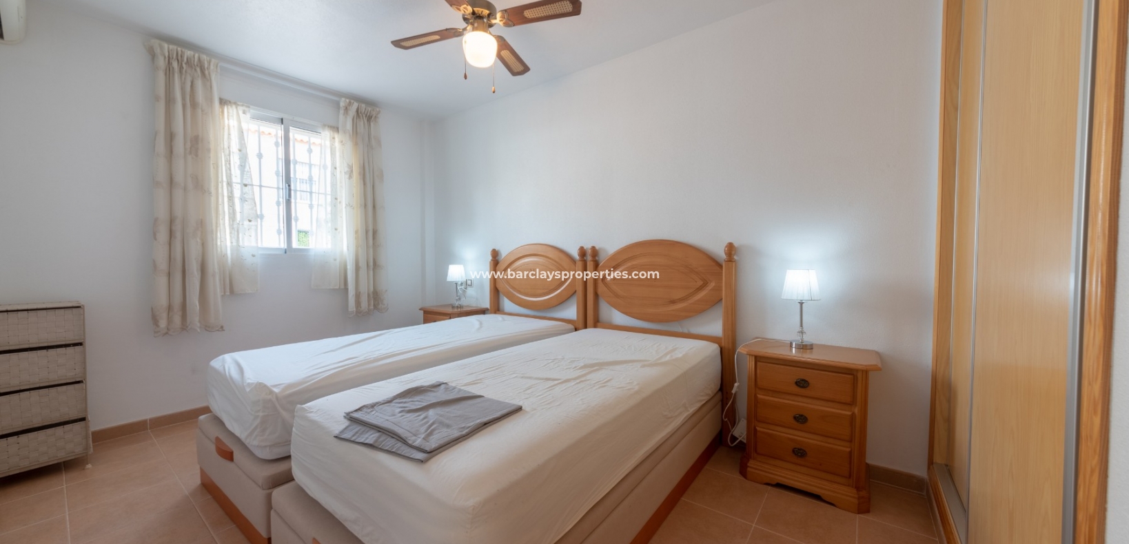 Resale - Reihenhaus - Urb. La Marina