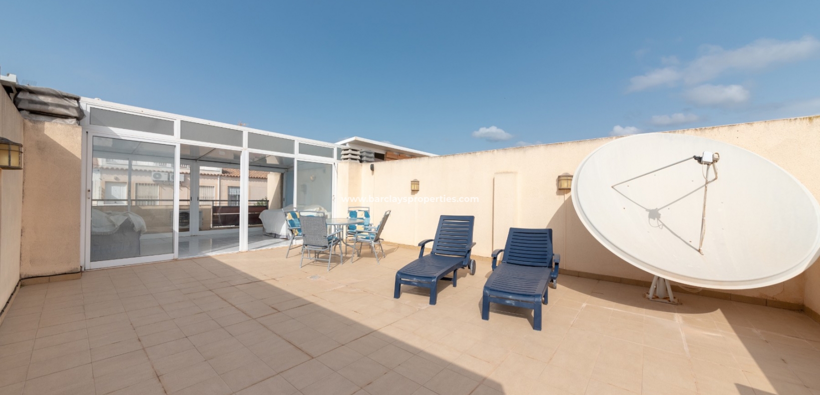 Resale - Reihenhaus - Urb. La Marina