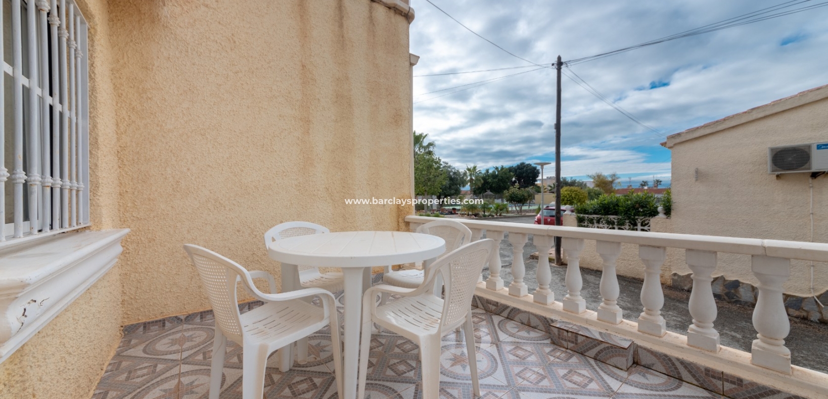 Resale - Reihenhaus - Urb. La Marina