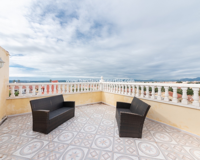 Resale - Reihenhaus - Urb. La Marina