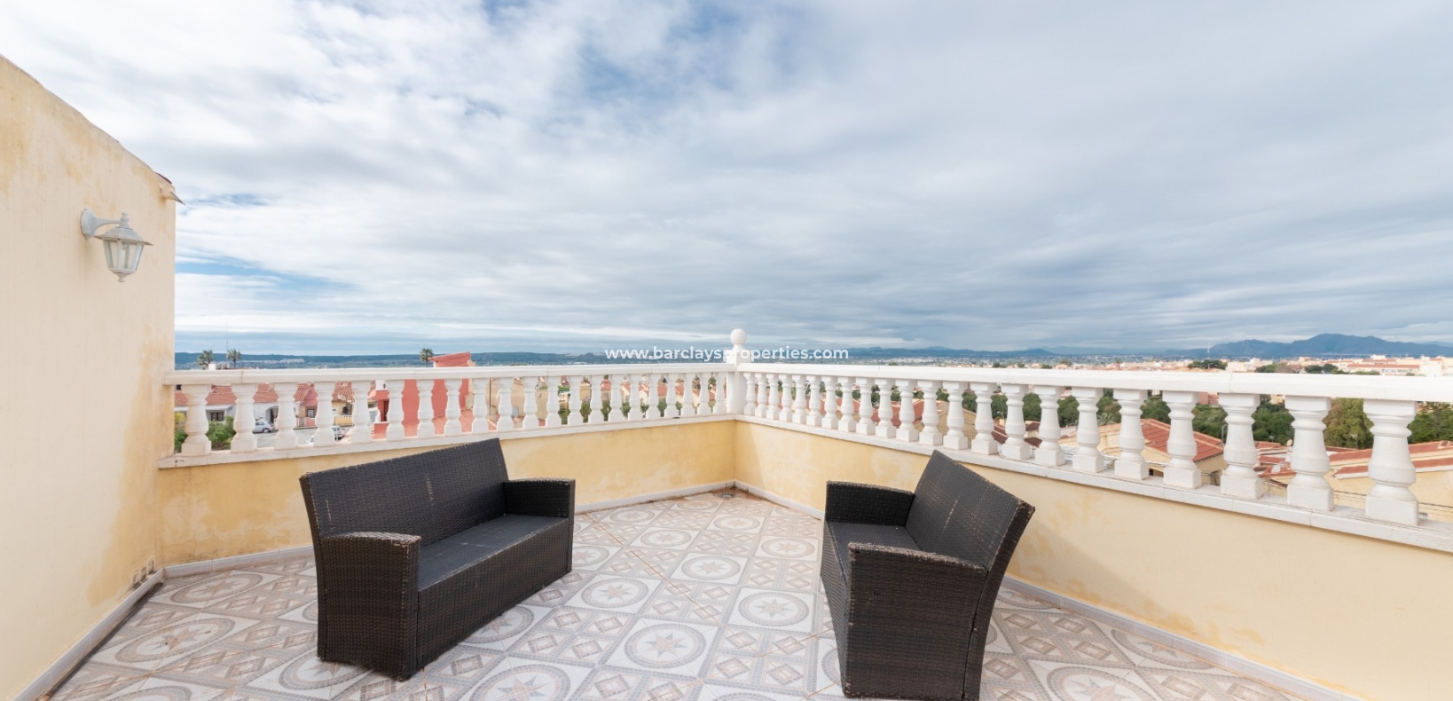 Resale - Reihenhaus - Urb. La Marina