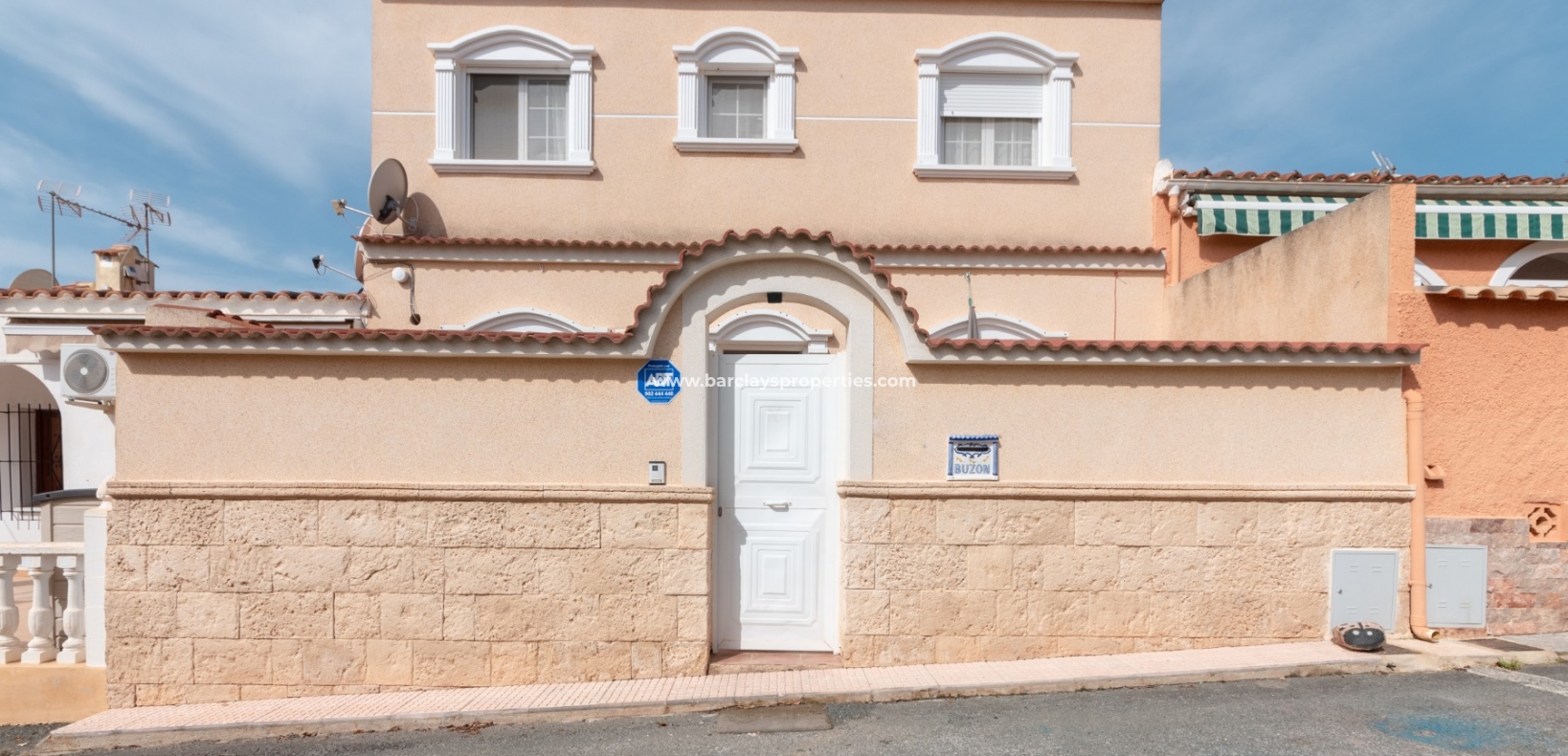 Resale - Reihenhaus - Urb. La Marina