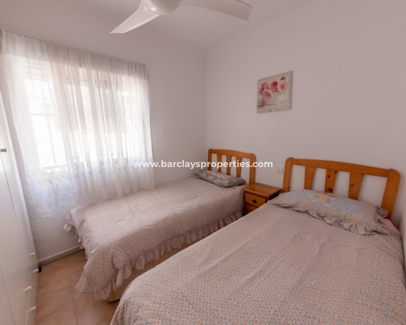 Resale - Reihenhaus - Urb. La Marina