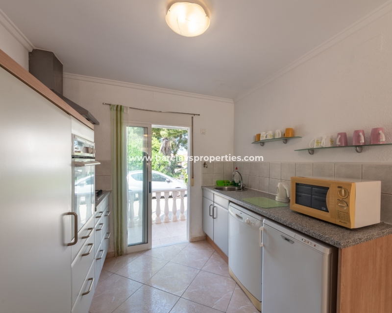 Resale - Reihenhaus - Urb. La Marina