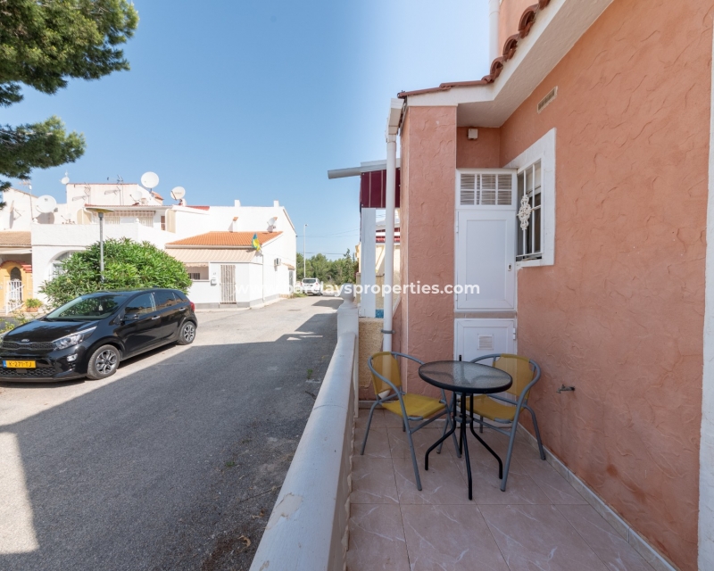 Resale - Reihenhaus - Urb. La Marina