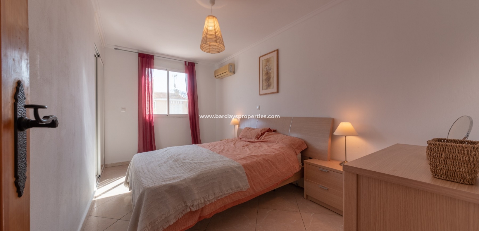 Resale - Reihenhaus - Urb. La Marina