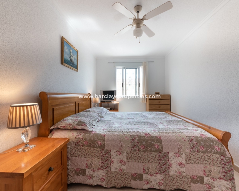 Resale - Reihenhaus - Urb. La Marina