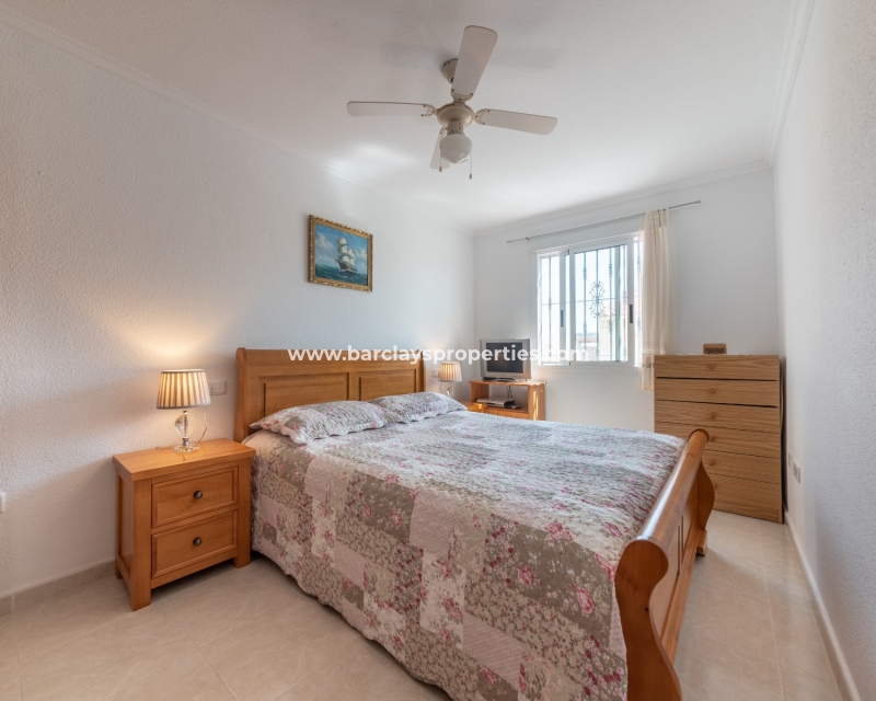 Resale - Reihenhaus - Urb. La Marina