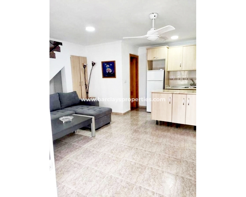 Resale - Reihenhaus - Urb. La Marina