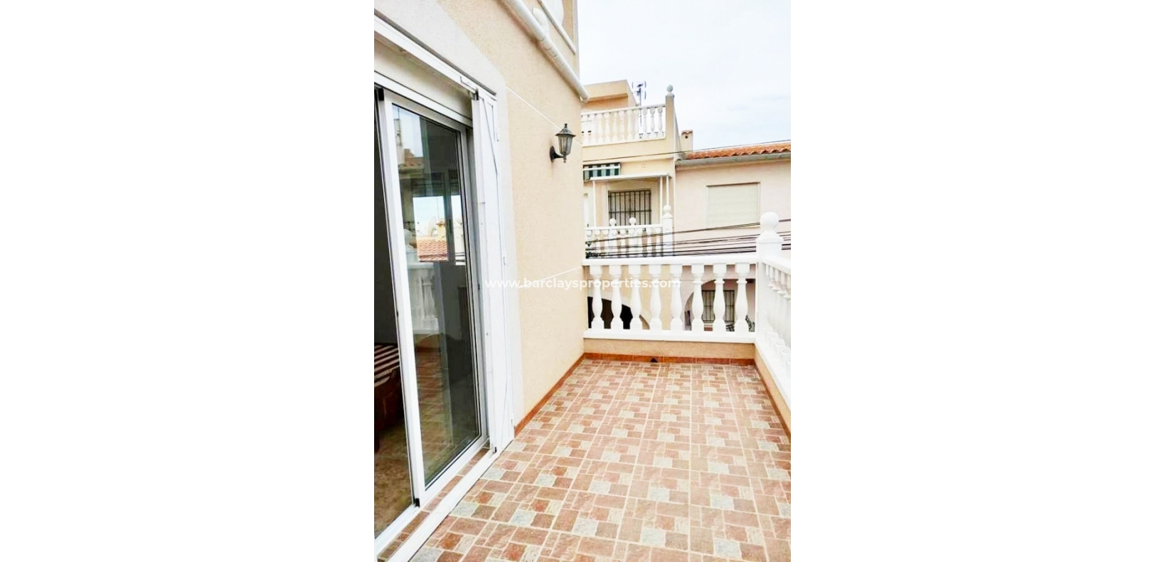 Resale - Reihenhaus - Urb. La Marina