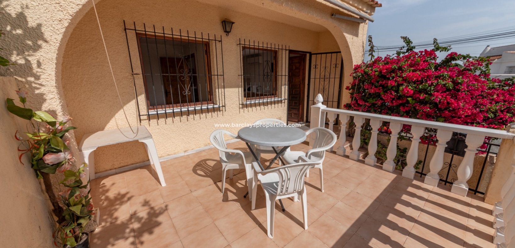 Resale - Reihenhaus - Urb. La Marina