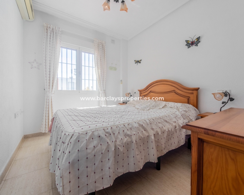 Resale - Reihenhaus - Urb. La Marina