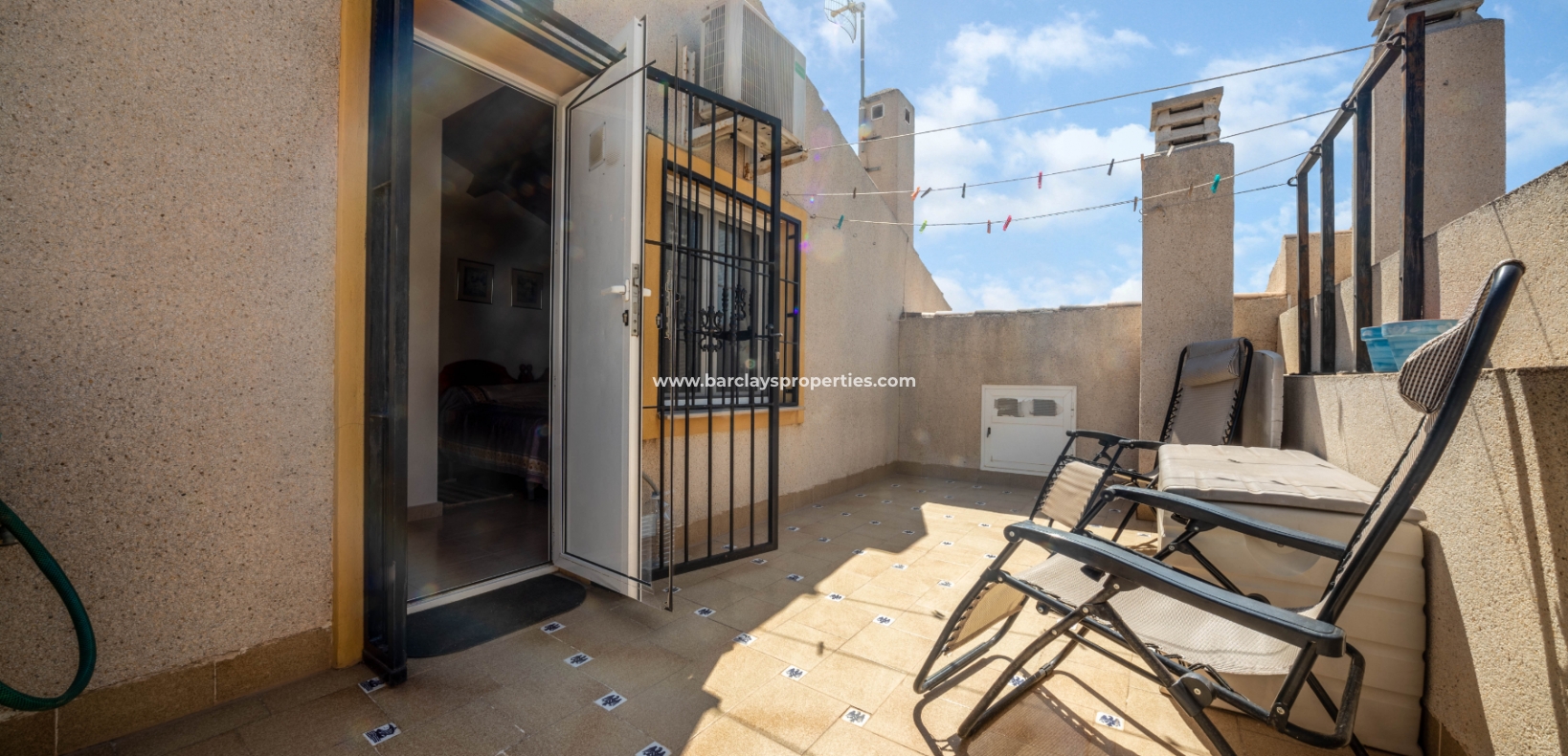 Resale - Reihenhaus - Urb. La Marina