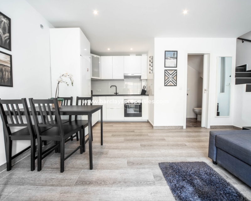 Resale - Reihenhaus - Urb. La Marina