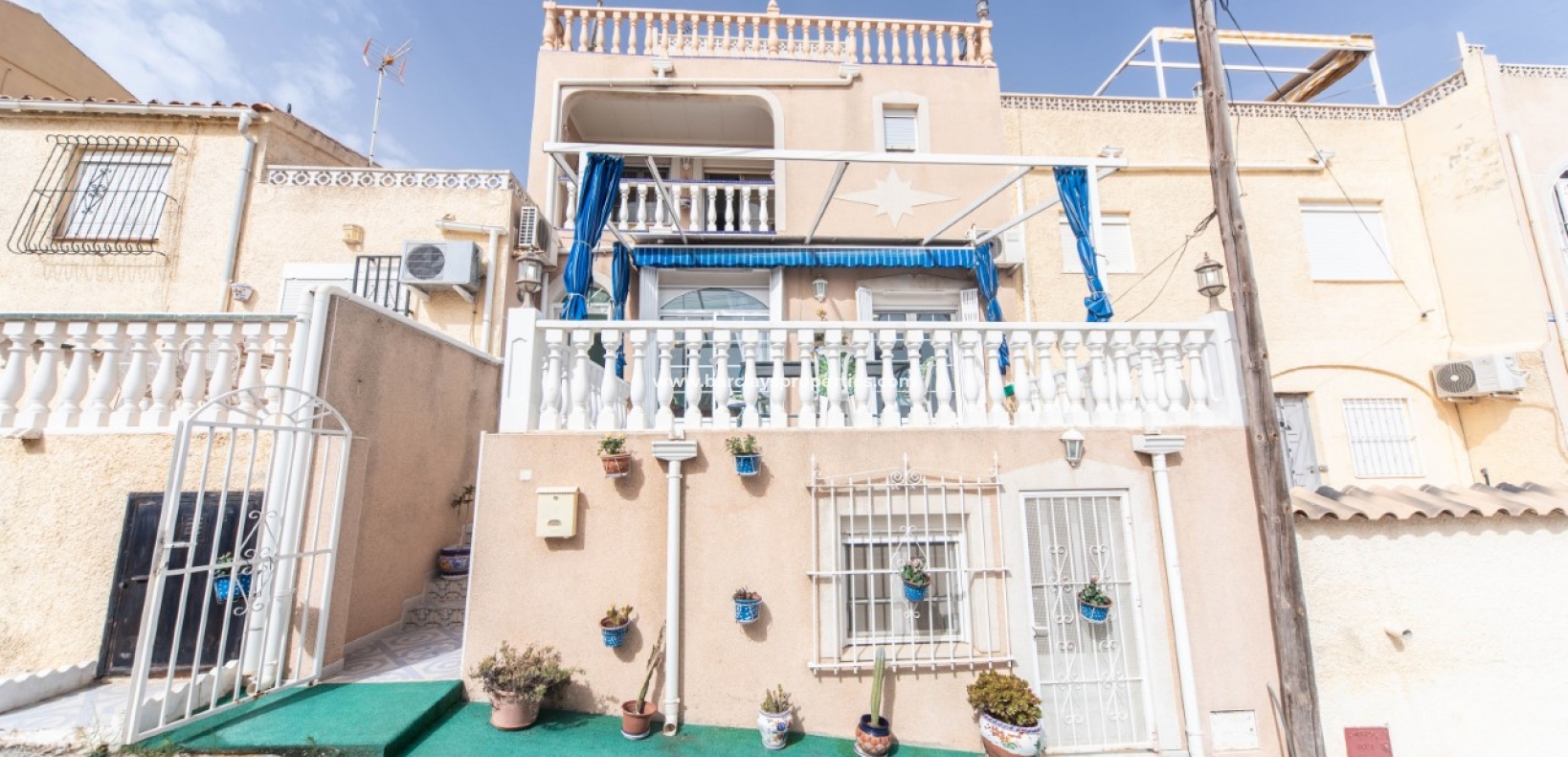 Resale - Reihenhaus - Urb. La Marina