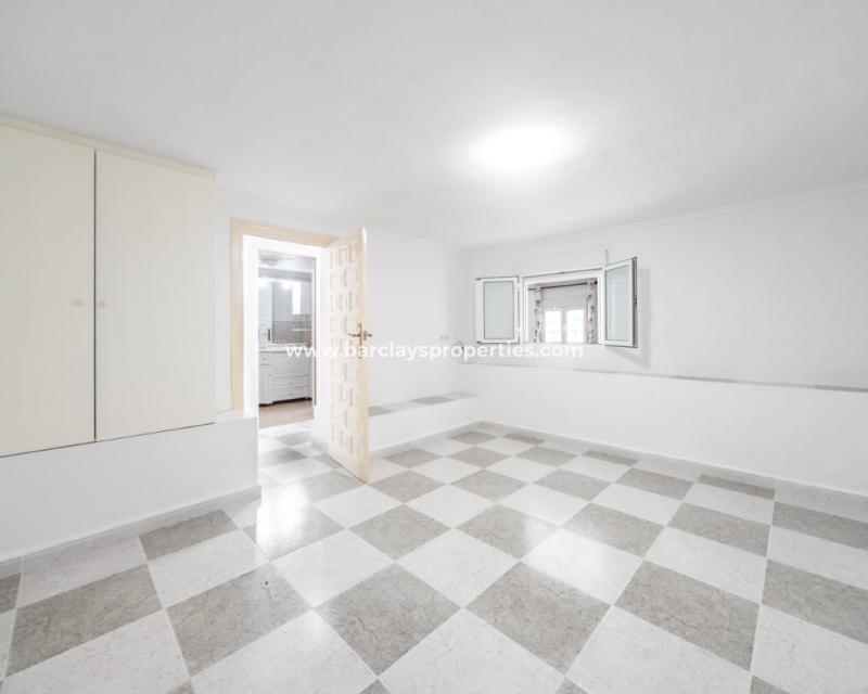 Resale - Reihenhaus - Urb. La Marina