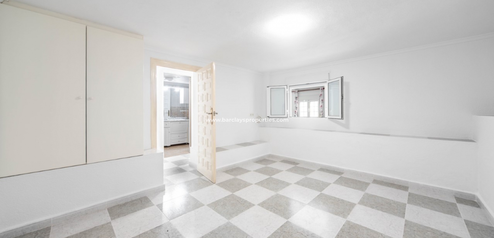 Resale - Reihenhaus - Urb. La Marina