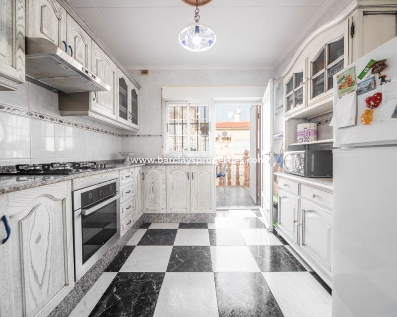 Resale - Reihenhaus - Urb. La Marina