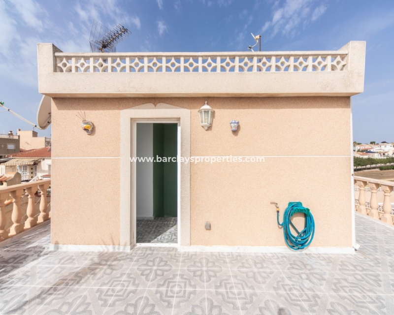 Resale - Reihenhaus - Urb. La Marina