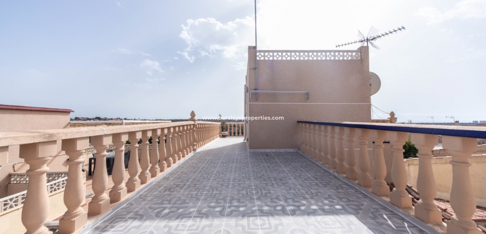 Resale - Reihenhaus - Urb. La Marina