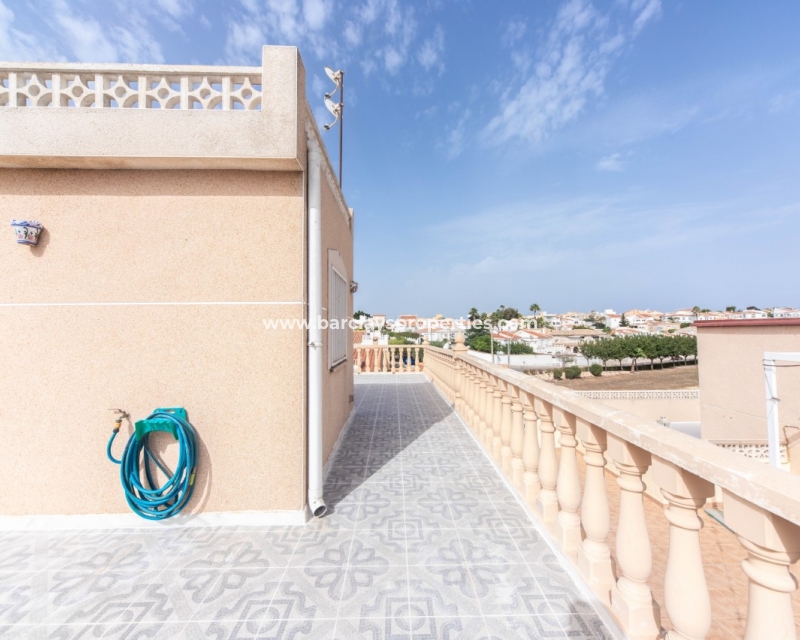 Resale - Reihenhaus - Urb. La Marina