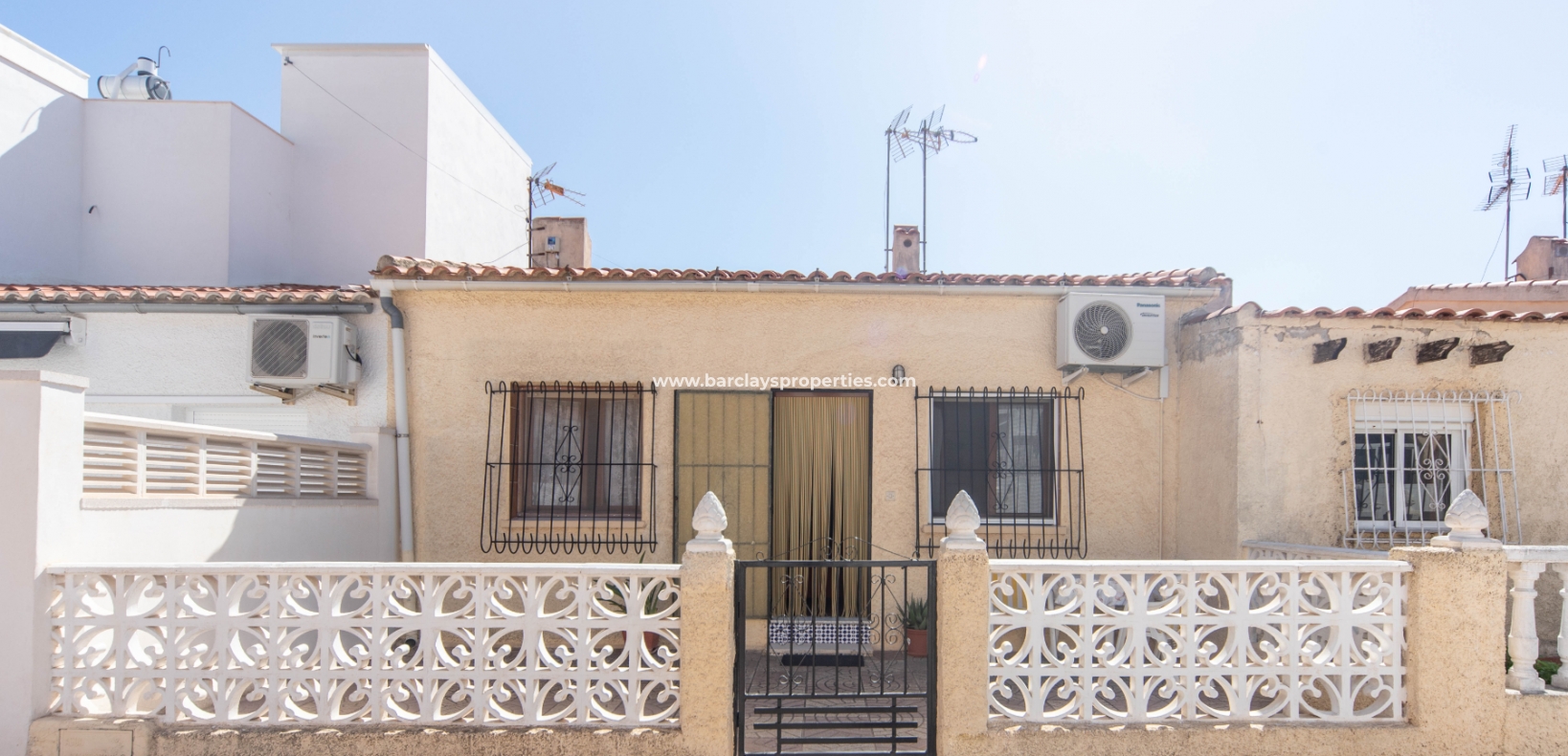 Resale - Reihenhaus - Urb. La Marina