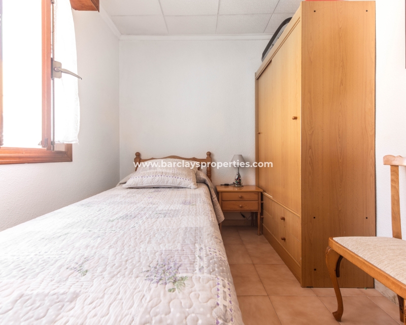 Resale - Reihenhaus - Urb. La Marina