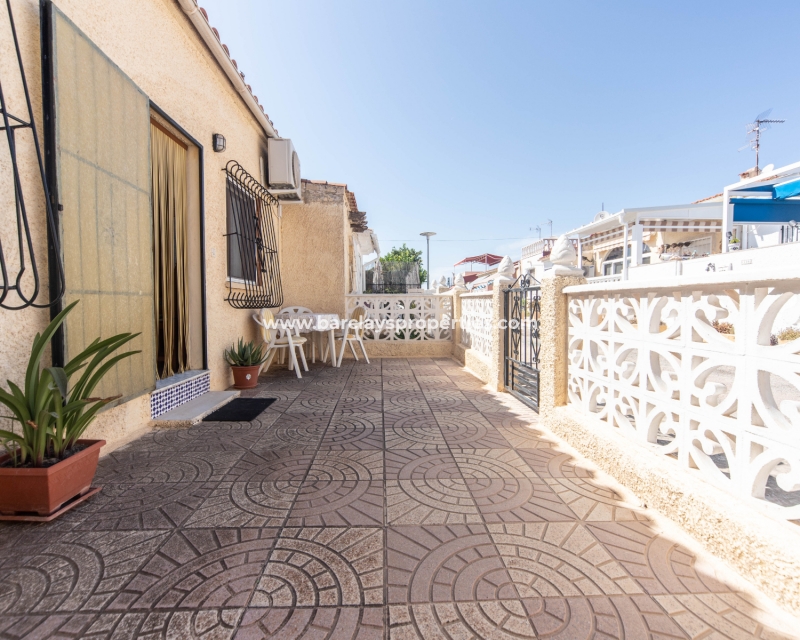 Resale - Reihenhaus - Urb. La Marina