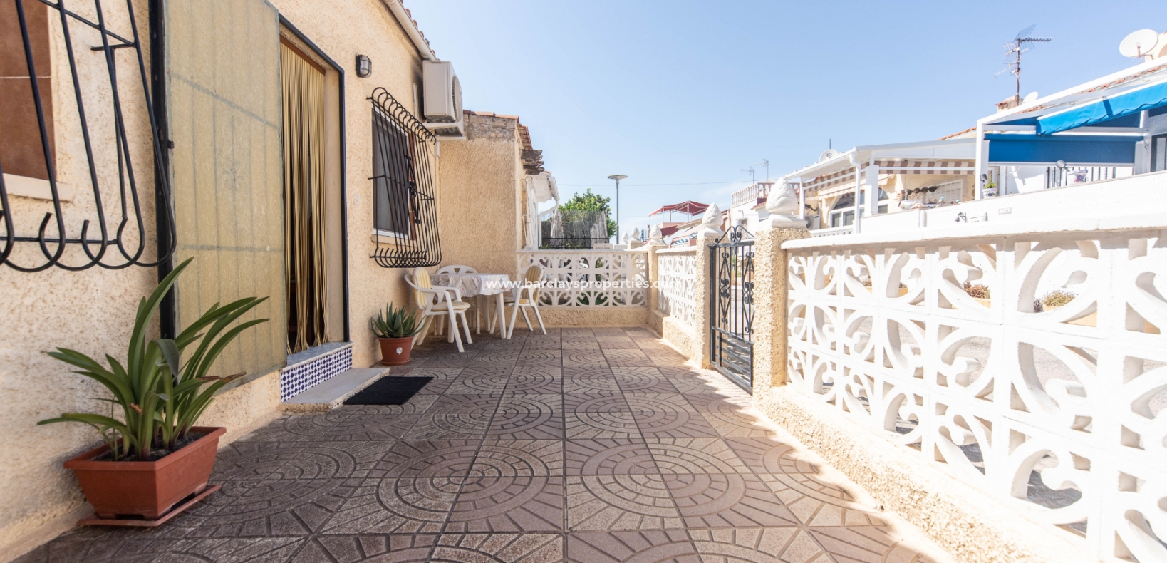 Resale - Reihenhaus - Urb. La Marina