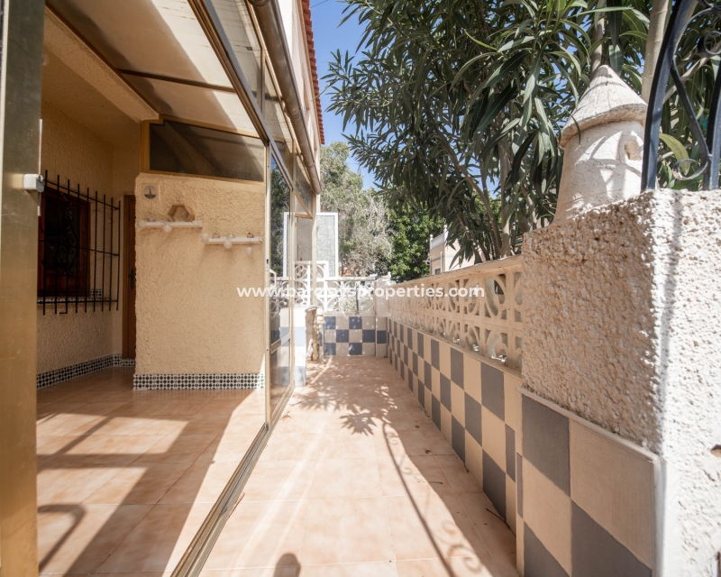 Resale - Reihenhaus - Urb. La Marina