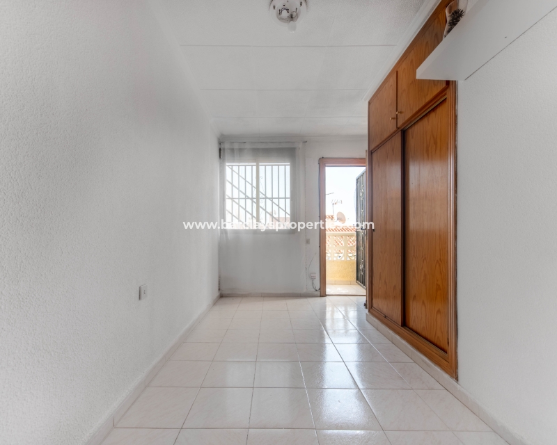 Resale - Reihenhaus - Urb. La Marina