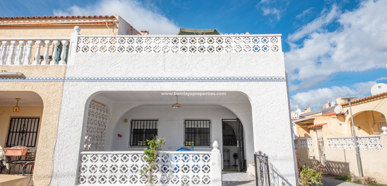 Resale - Reihenhaus - Urb. La Marina