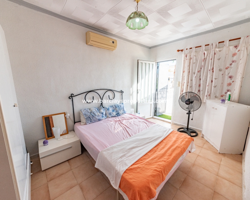 Resale - Reihenhaus - Urb. La Marina