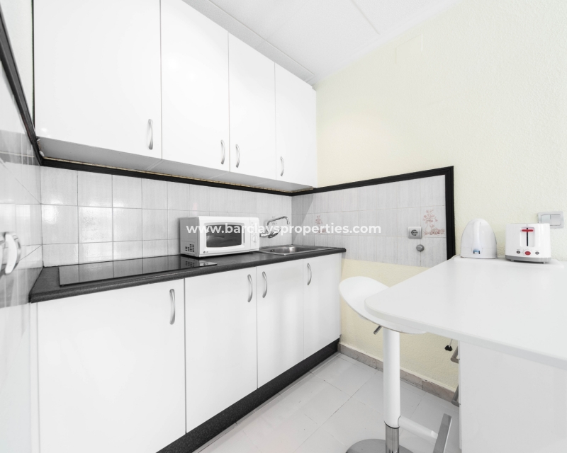 Resale - Reihenhaus - Urb. La Marina