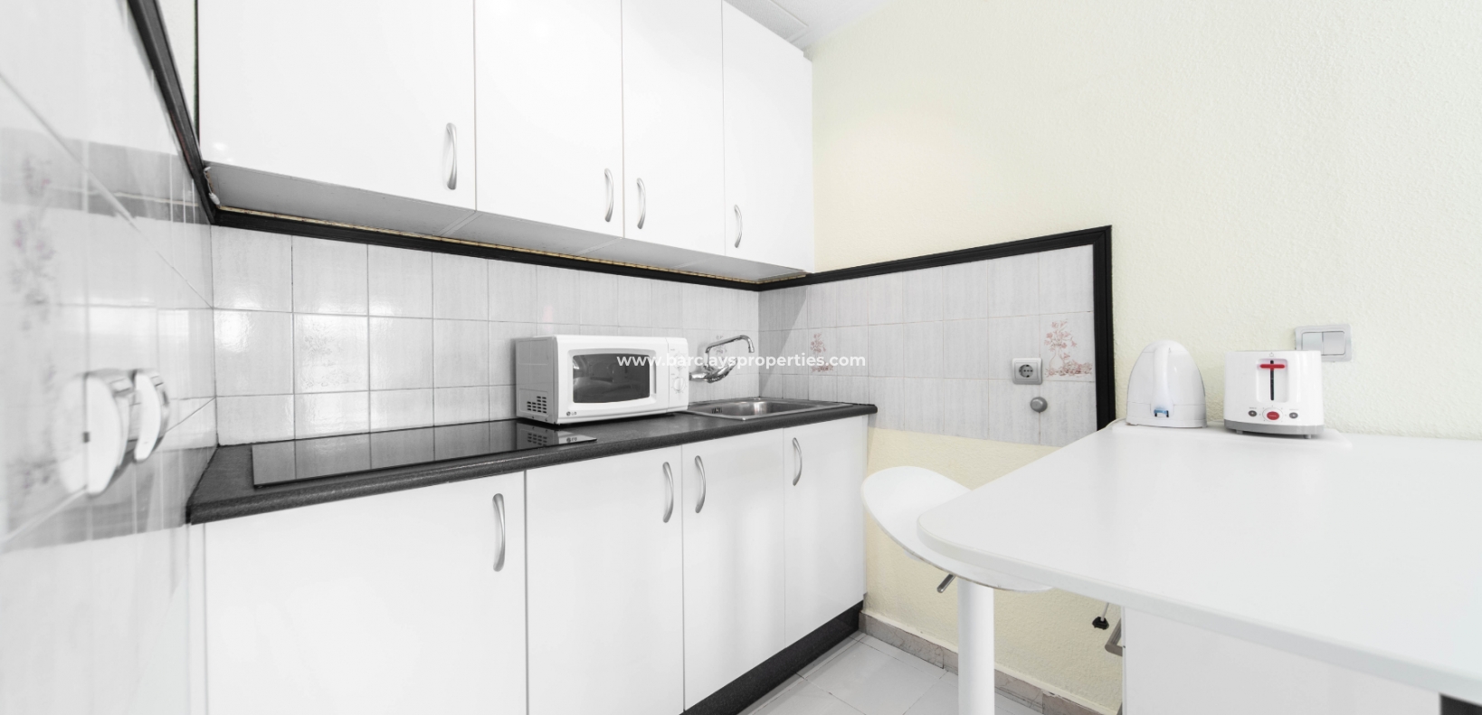 Resale - Reihenhaus - Urb. La Marina