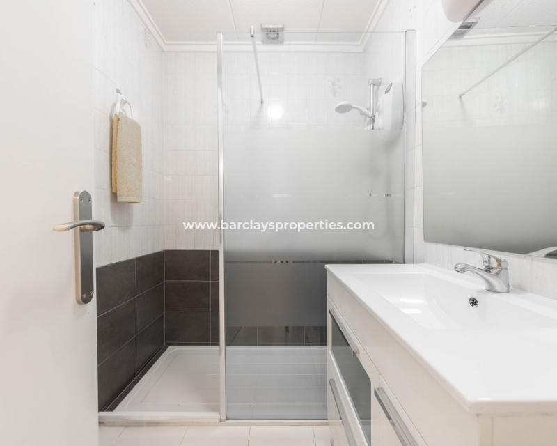 Resale - Reihenhaus - Urb. La Marina