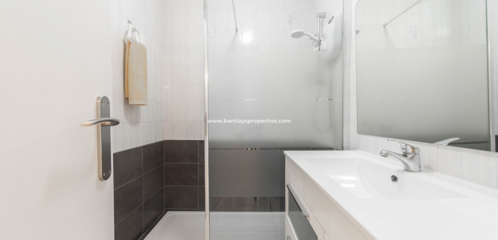 Resale - Reihenhaus - Urb. La Marina