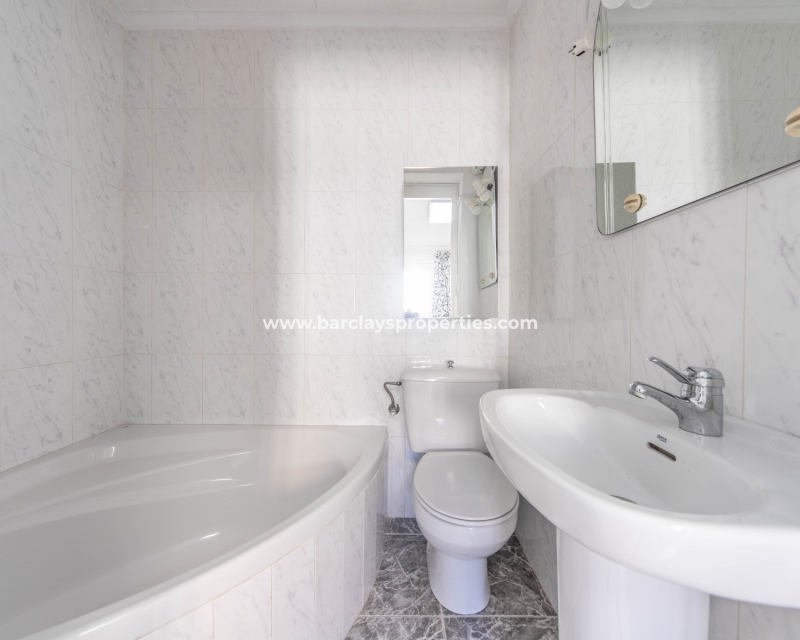 Resale - Reihenhaus - Urb. La Marina