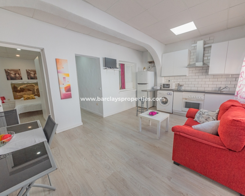 Resale - Reihenhaus - Urb. La Marina