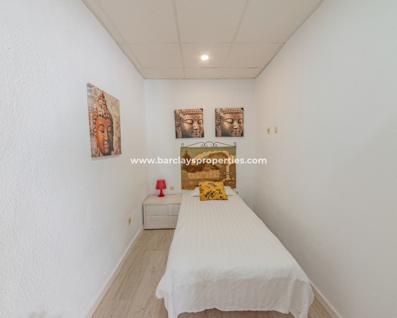 Resale - Reihenhaus - Urb. La Marina