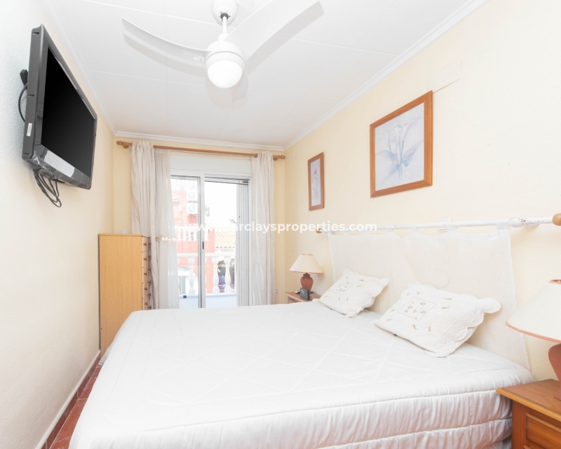 Resale - Reihenhaus - Urb. La Marina