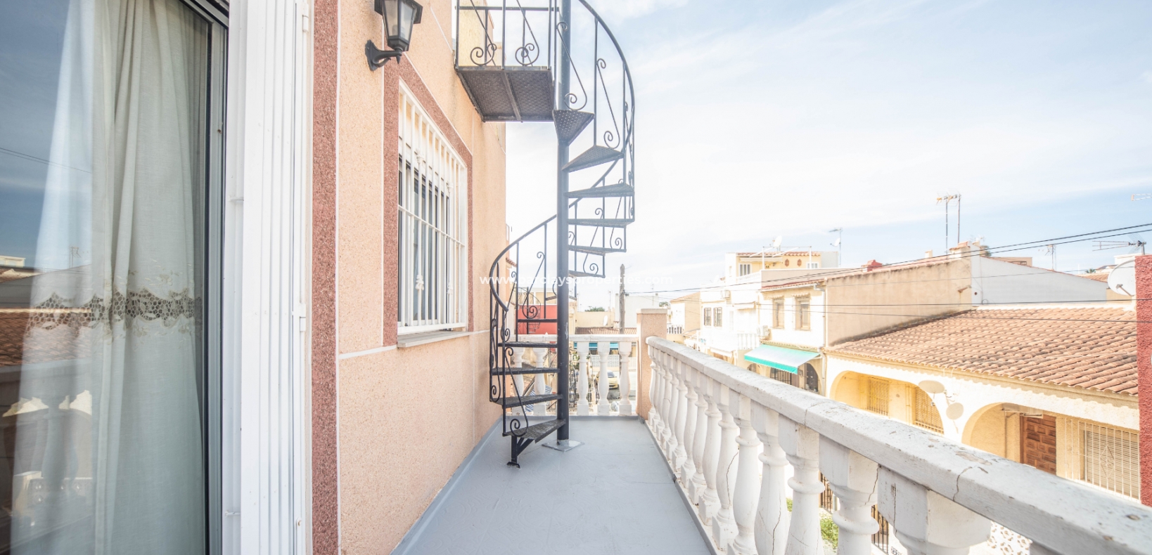 Resale - Reihenhaus - Urb. La Marina