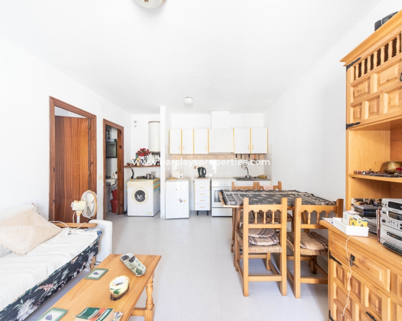 Resale - Reihenhaus - Urb. La Marina