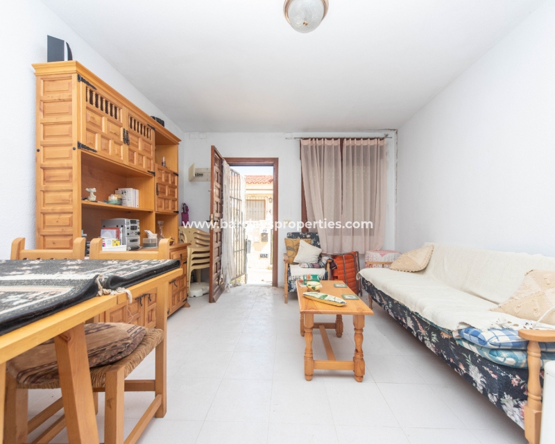 Resale - Reihenhaus - Urb. La Marina