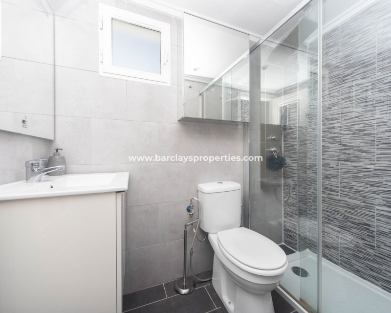 Resale - Reihenhaus - Urb. La Marina